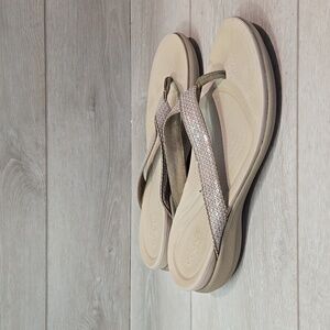 Crocs Women T strap Sequin Sandals Slide Flats shoes sz 10